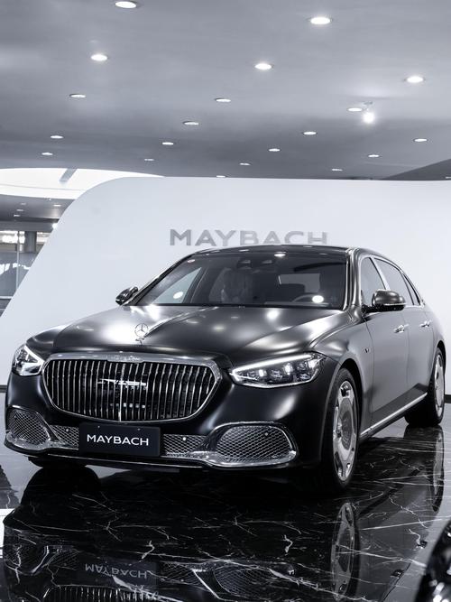 成都154岚图汽车的售后服务让用户无忧出行，迈巴赫未来的豪华车趋势